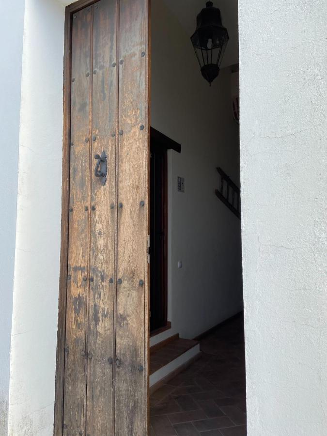 Duplex Con Piscina En Centro Cazalla カサジャ・デ・ラ・シエラ エクステリア 写真