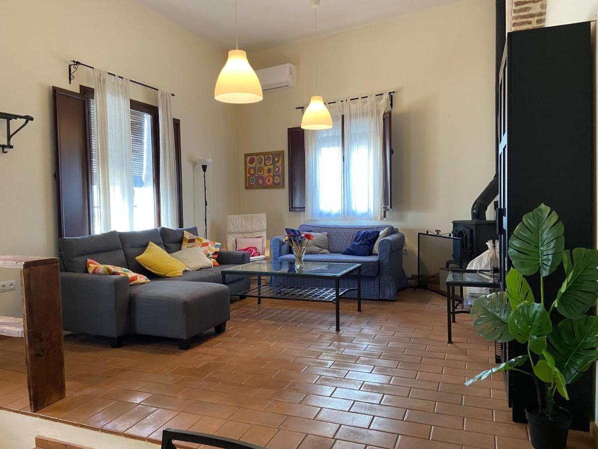 Duplex Con Piscina En Centro Cazalla カサジャ・デ・ラ・シエラ エクステリア 写真