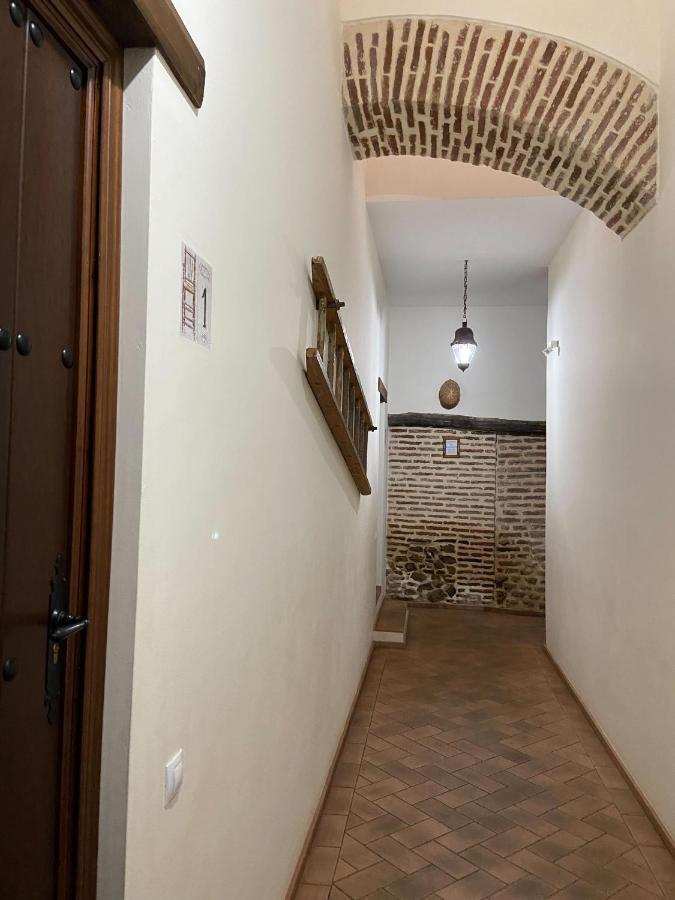 Duplex Con Piscina En Centro Cazalla カサジャ・デ・ラ・シエラ エクステリア 写真