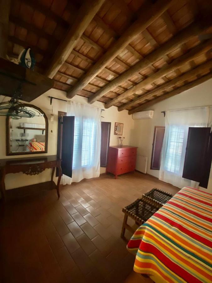 Duplex Con Piscina En Centro Cazalla カサジャ・デ・ラ・シエラ エクステリア 写真